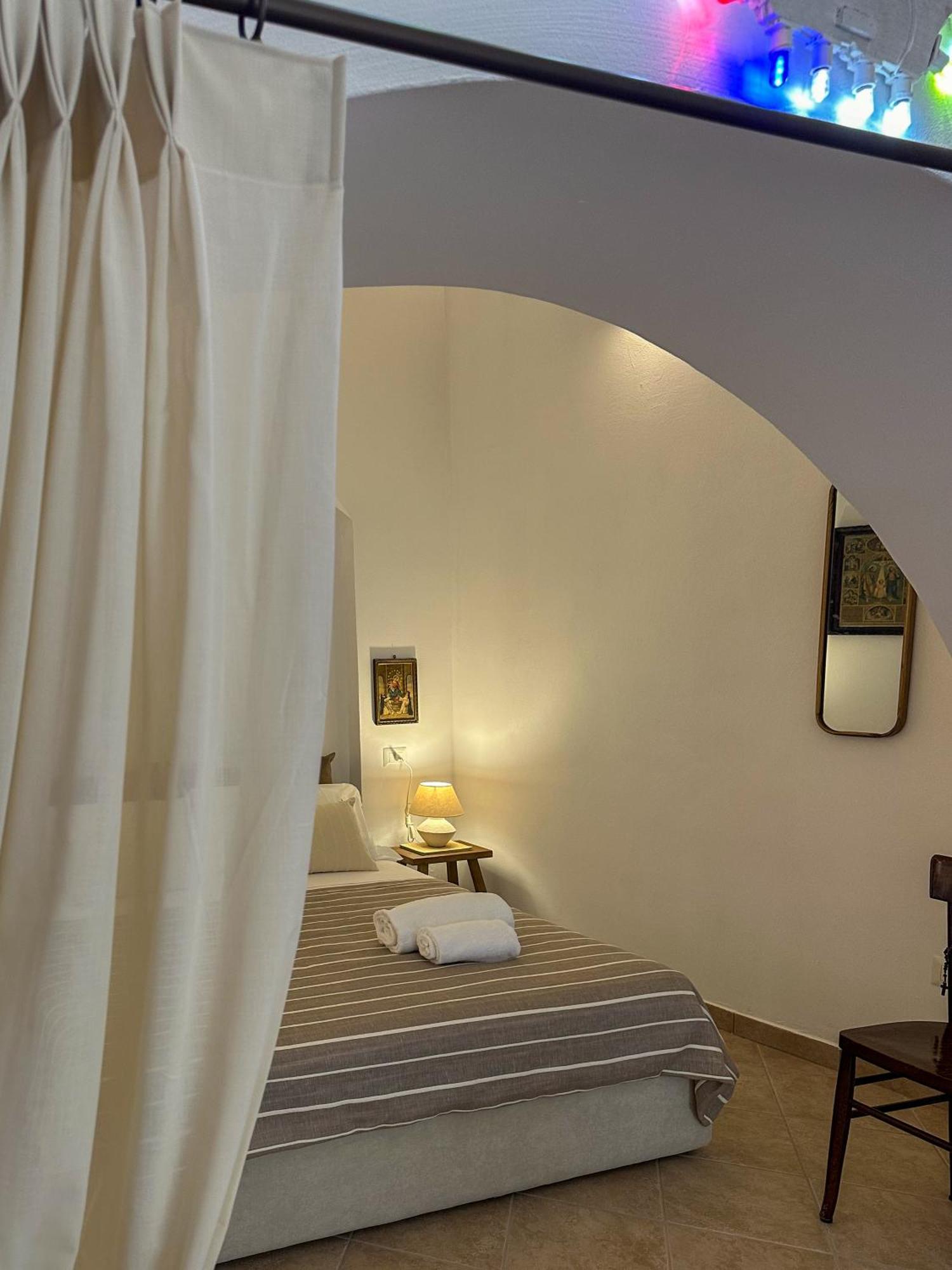 Bed and Breakfast Dimora Santa Domenica Scorrano  Exterior foto